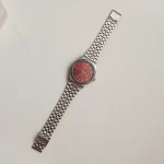 ساعت مردانه CASIO تقویم دار گرد بند استیل صفحه قرمز - Image 3